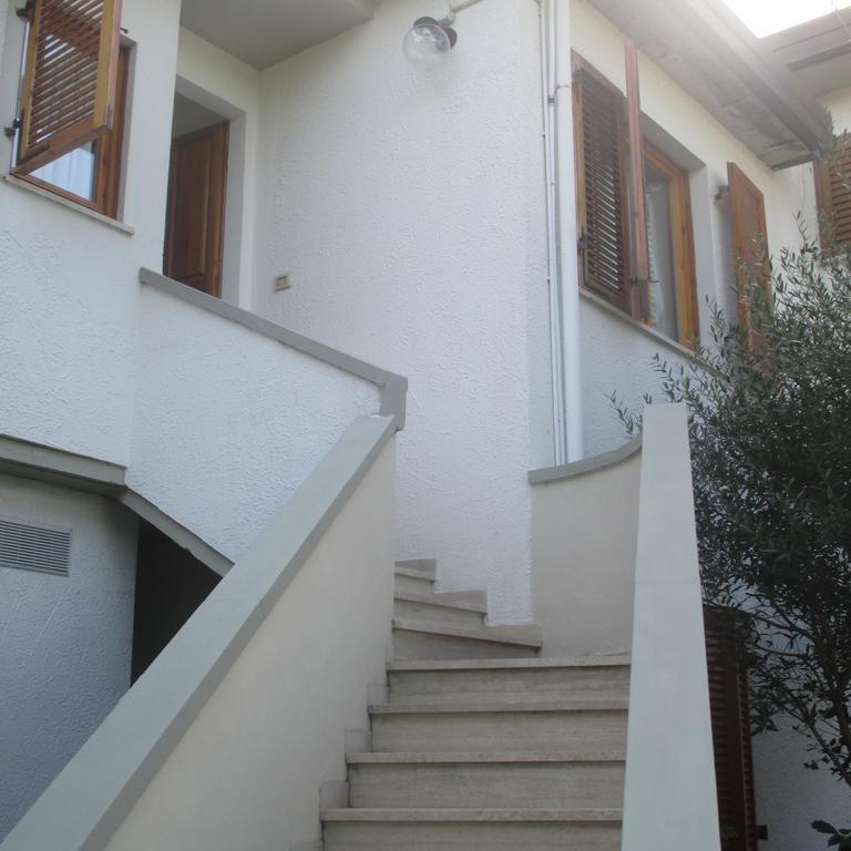 مارينا دي بيبونا Residence Le Rose المظهر الخارجي الصورة